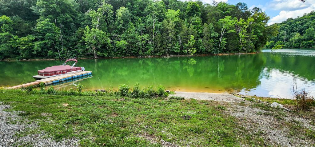 Photo of 2 Peregrine Drive, Tazewell, TN 37879 (MLS # 1219611)