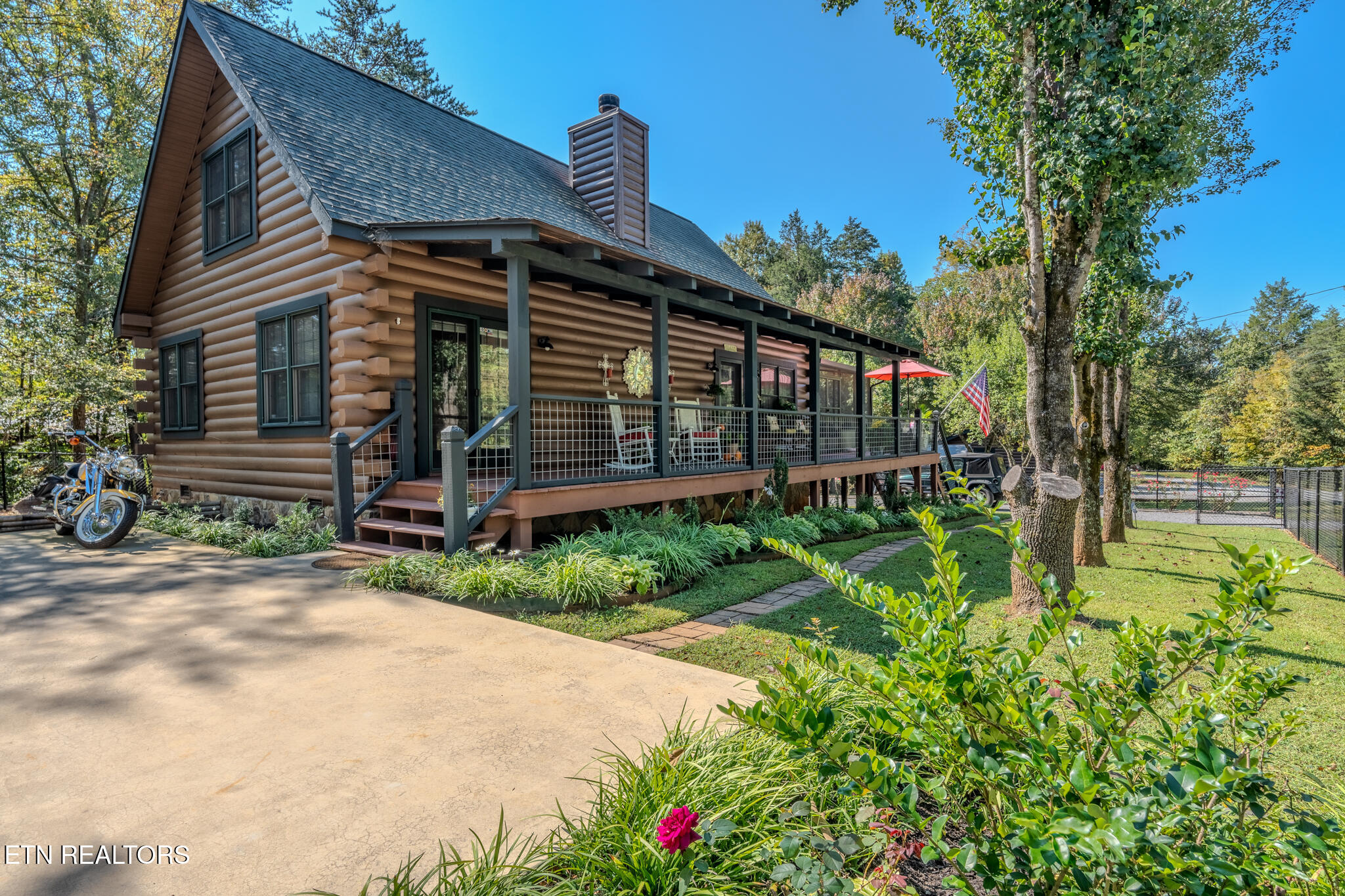 2216 French Broad River Rd