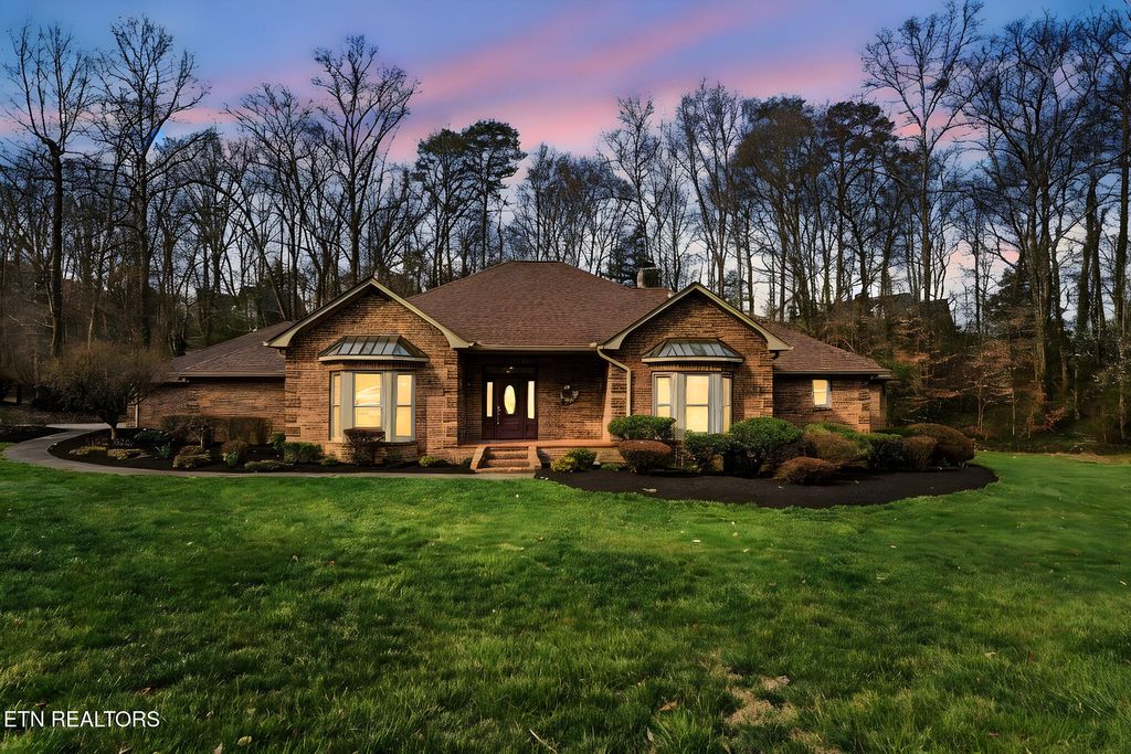 Photo of 130 Danbury Drive, Oak Ridge, TN 37830 (MLS # 1331937)