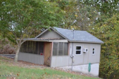Tiny photo for 128 Cummins Court, Celina, TN 38551 (MLS # 1359498)