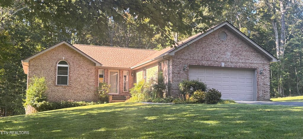 Photo of 3100 Crow Drive, Crossville, TN 38572 (MLS # 1313711)