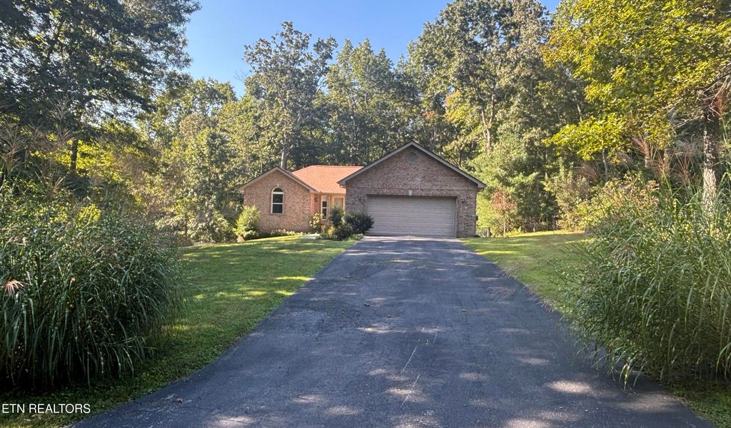 Photo of 3100 Crow Drive, Crossville, TN 38572 (MLS # 1313711)