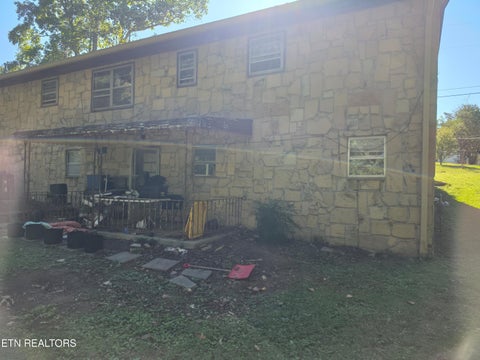 Tiny photo for 142 Oak Circle, Rocky Top, TN 37769 (MLS # 1357068)