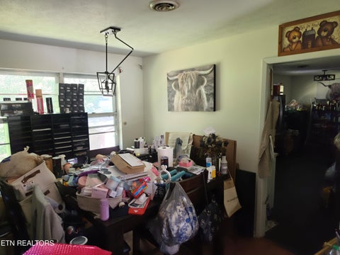 Tiny photo for 142 Oak Circle, Rocky Top, TN 37769 (MLS # 1357068)