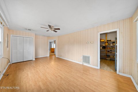 Tiny photo for 307 Tarwater St, Rockwood, TN 37854 (MLS # 1330230)