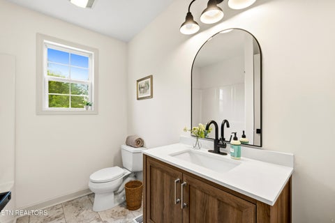 Tiny photo for 108 Breezewood Circle, Clinton, TN 37716 (MLS # 1339881)
