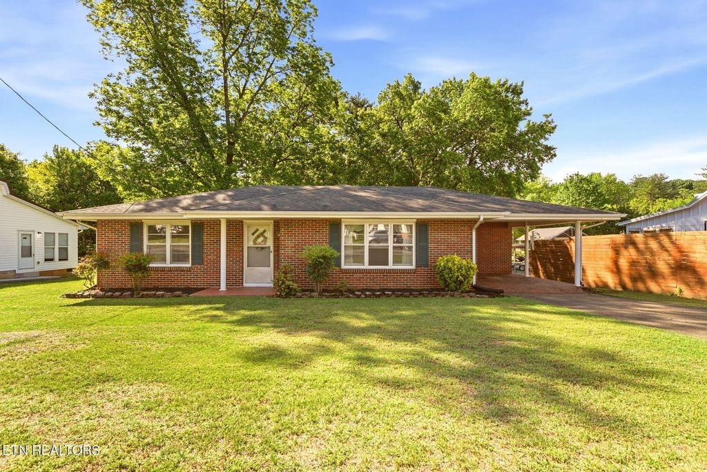 Photo of 205 W Main St, Niota, TN 37826 (MLS # 1339473)