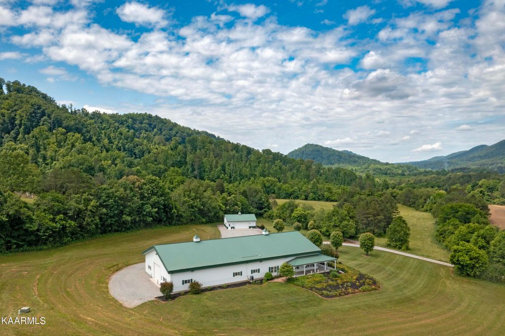 Photo of 1100 Belltown Rd, Tellico Plains, TN 37385 (MLS # 1228936)