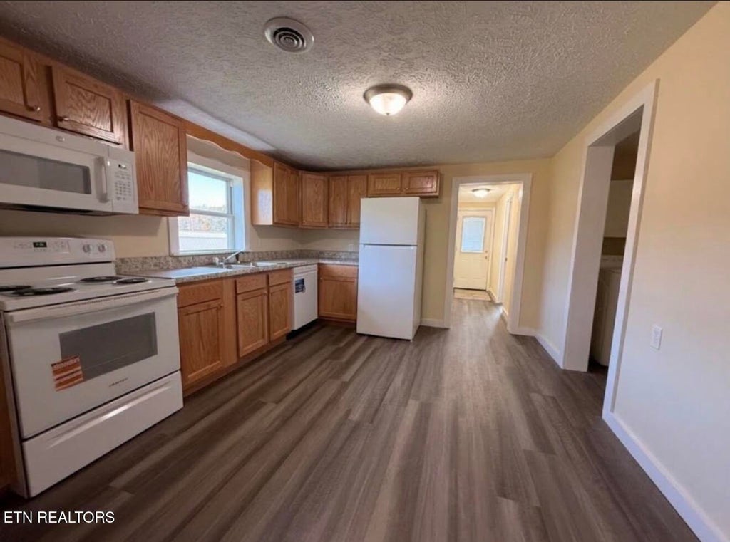 Photo of 501 Roy Cheek Rd, Jonesville, VA 24263 (MLS # 1360644)