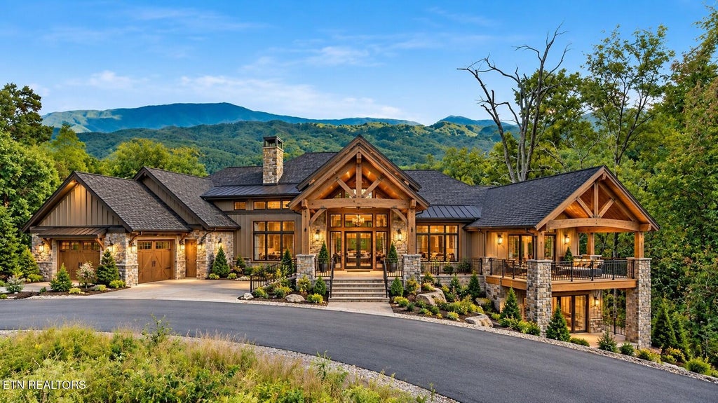 Photo of 3065 Summit Trails Drive, Sevierville, TN 37862 (MLS # 1360628)