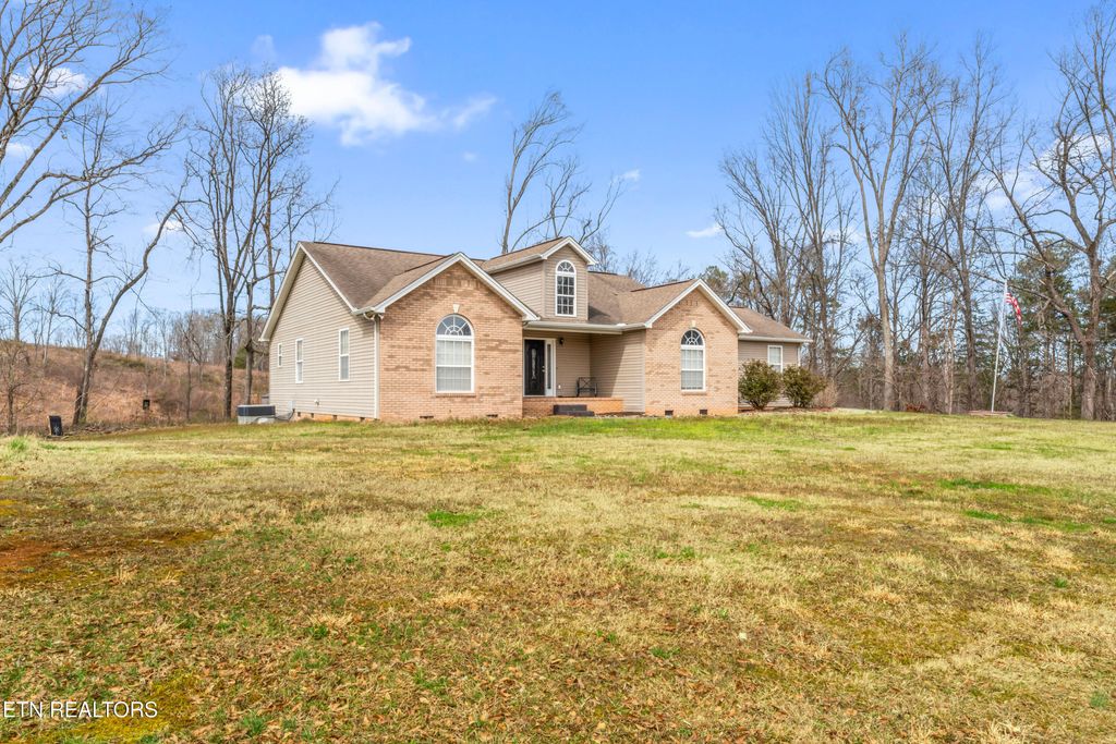 Photo of 233 Walton Rd, Strawberry Plains, TN 37871 (MLS # 1294914)