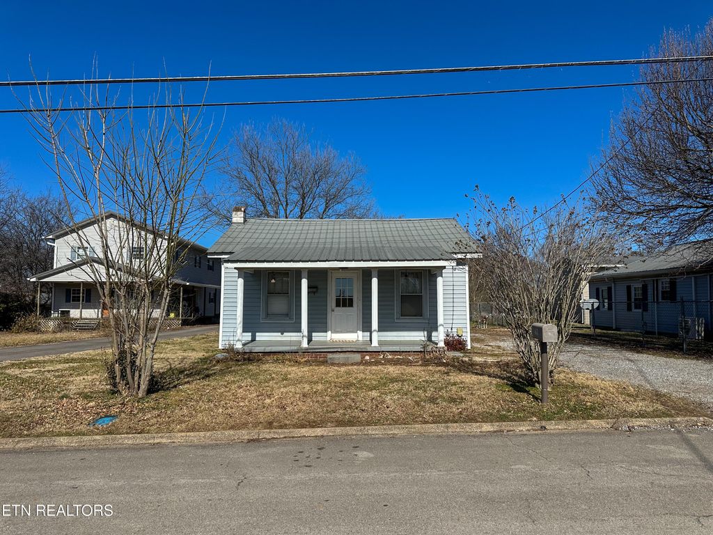 Photo of 316 Oklahoma St, Madisonville, TN 37354 (MLS # 1288792)