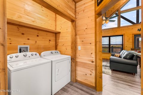 Tiny photo for 804 Peak Loop Way, Pigeon Forge, TN 37876 (MLS # 1324467)