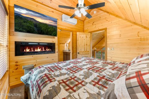 Tiny photo for 804 Peak Loop Way, Pigeon Forge, TN 37876 (MLS # 1324467)