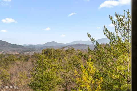 Tiny photo for 804 Peak Loop Way, Pigeon Forge, TN 37876 (MLS # 1324467)