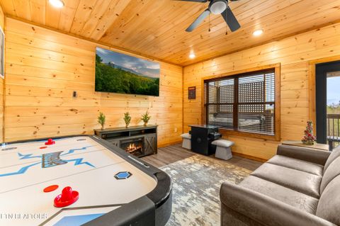 Tiny photo for 804 Peak Loop Way, Pigeon Forge, TN 37876 (MLS # 1324467)