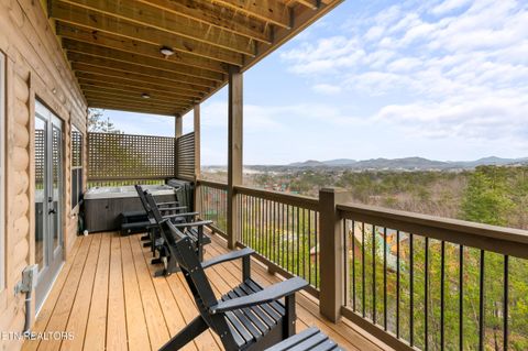 Tiny photo for 804 Peak Loop Way, Pigeon Forge, TN 37876 (MLS # 1324467)