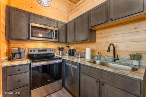 Tiny photo for 804 Peak Loop Way, Pigeon Forge, TN 37876 (MLS # 1324467)