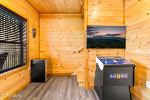 Tiny photo for 804 Peak Loop Way, Pigeon Forge, TN 37876 (MLS # 1324467)