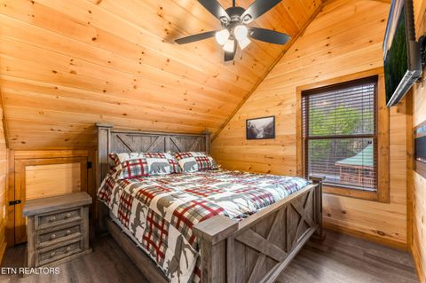 Tiny photo for 804 Peak Loop Way, Pigeon Forge, TN 37876 (MLS # 1324467)