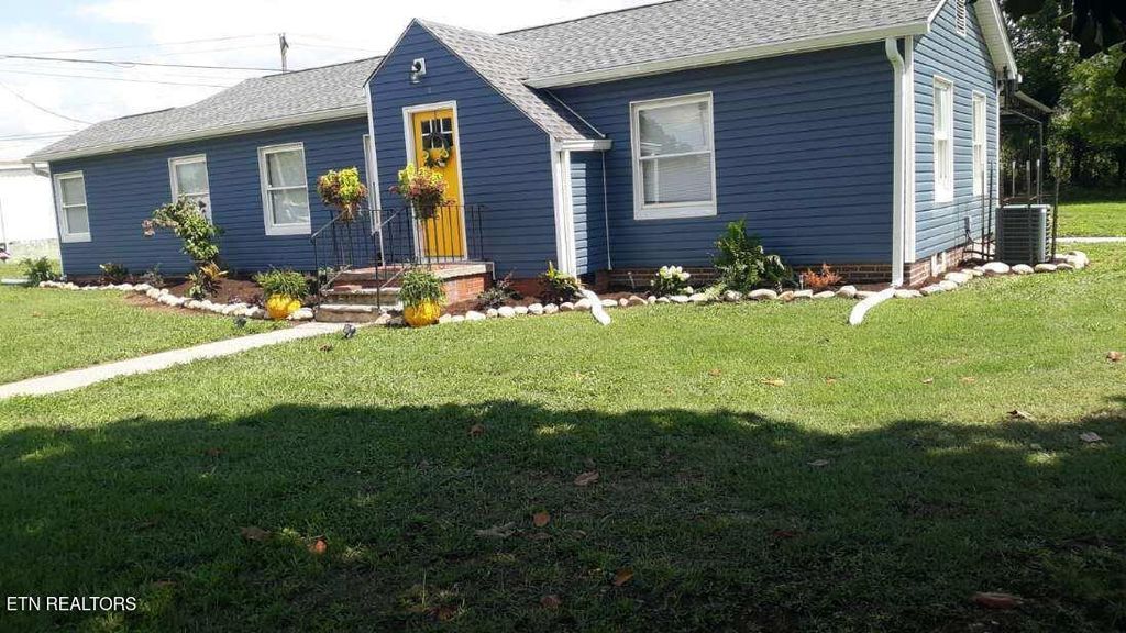 Photo of 505 Cusick Rd, Rockford, TN 37853 (MLS # 1312814)