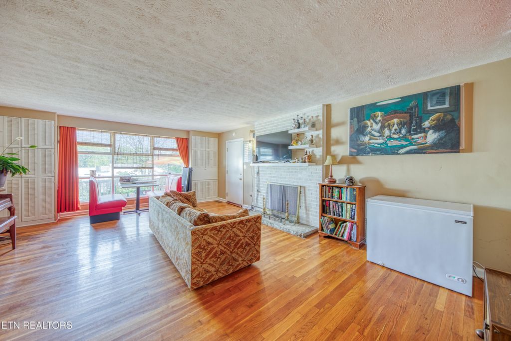 Photo of 406 Highland Drive, Clinton, TN 37716 (MLS # 1297487)