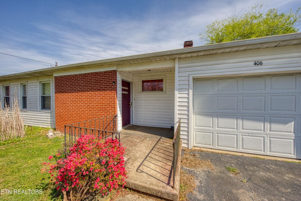 Photo of 406 Highland Drive, Clinton, TN 37716 (MLS # 1297487)