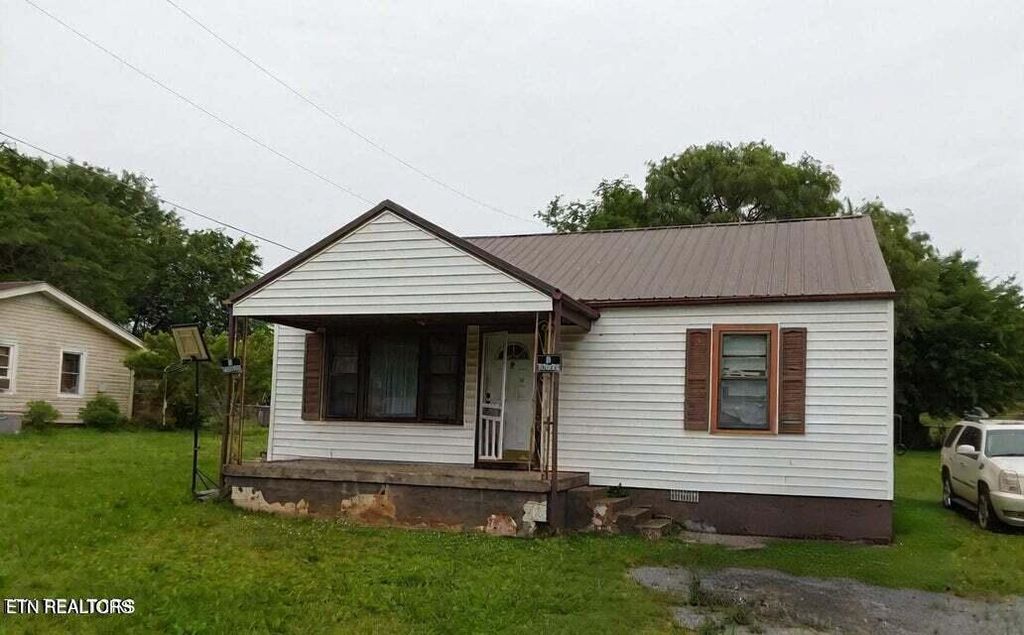Photo of 306 Warren Street St, Athens, TN 37303 (MLS # 1316387)