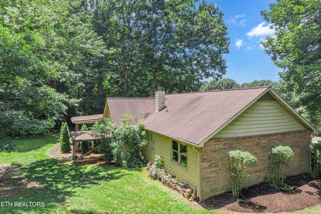 Photo of 6811 Hunters Tr, Knoxville, TN 37921 (MLS # 1344456)