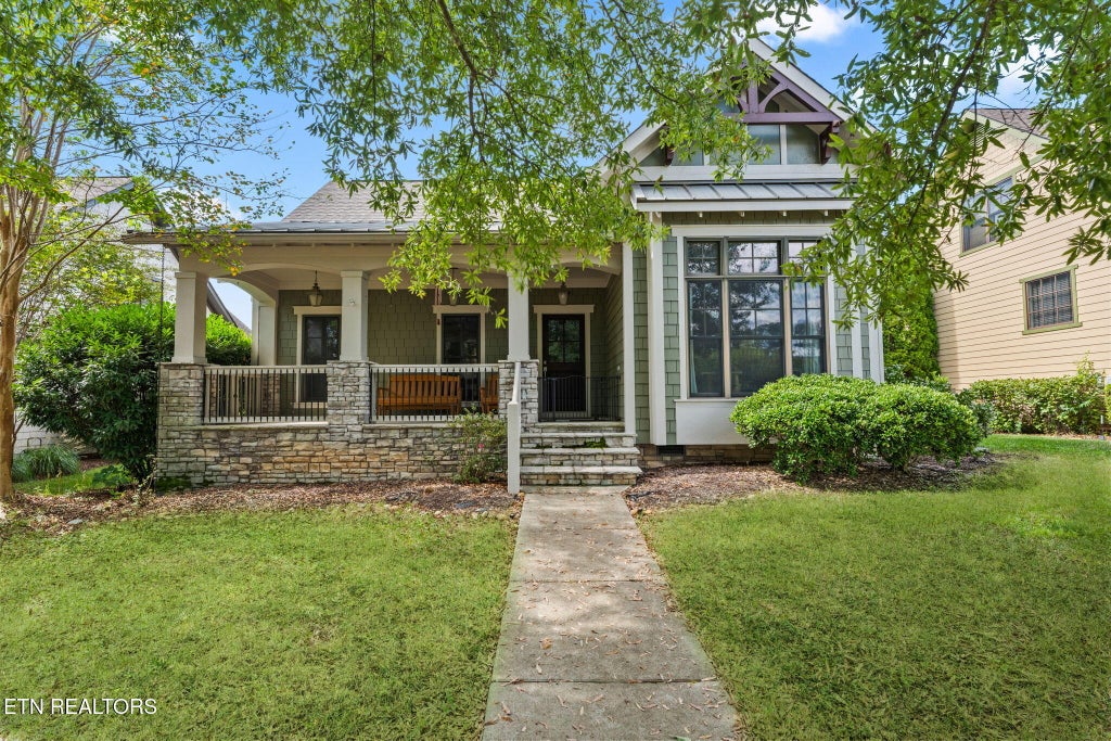 Photo of 642 Bobcat Run Drive, Loudon, TN 37774 (MLS # 1358068)