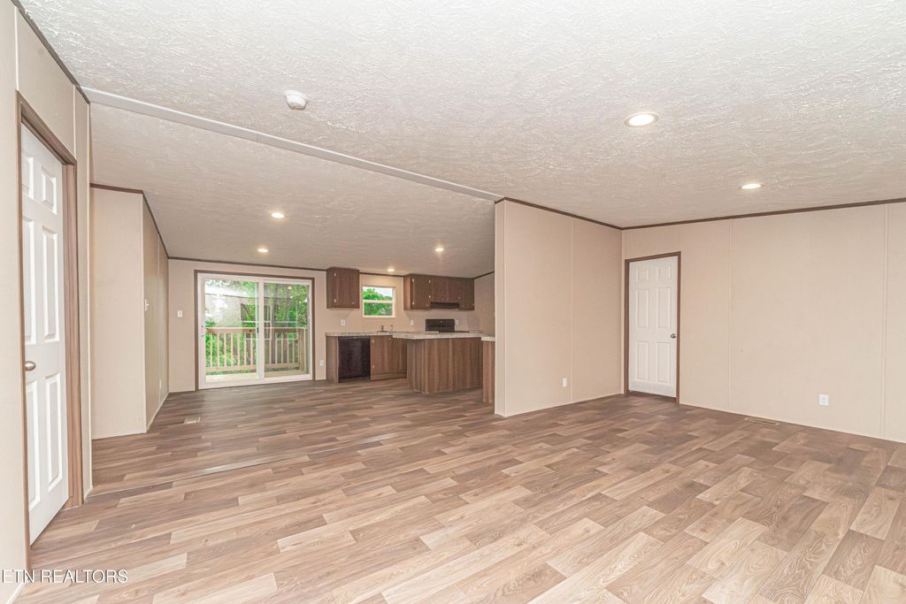 Photo of 208 Hillside Drive, LaFollette, TN 37766 (MLS # 1340789)