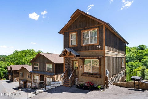 Tiny photo for 3033 Ridge Top Resort Way, Pigeon Forge, TN 37863 (MLS # 1360466)