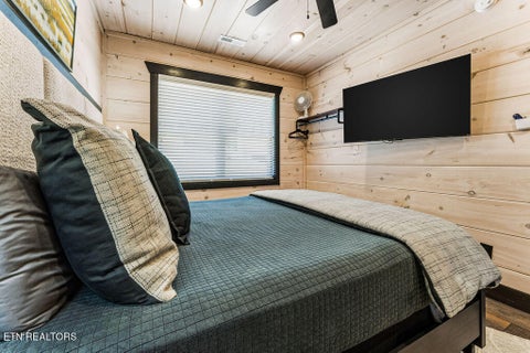 Tiny photo for 3033 Ridge Top Resort Way, Pigeon Forge, TN 37863 (MLS # 1360466)