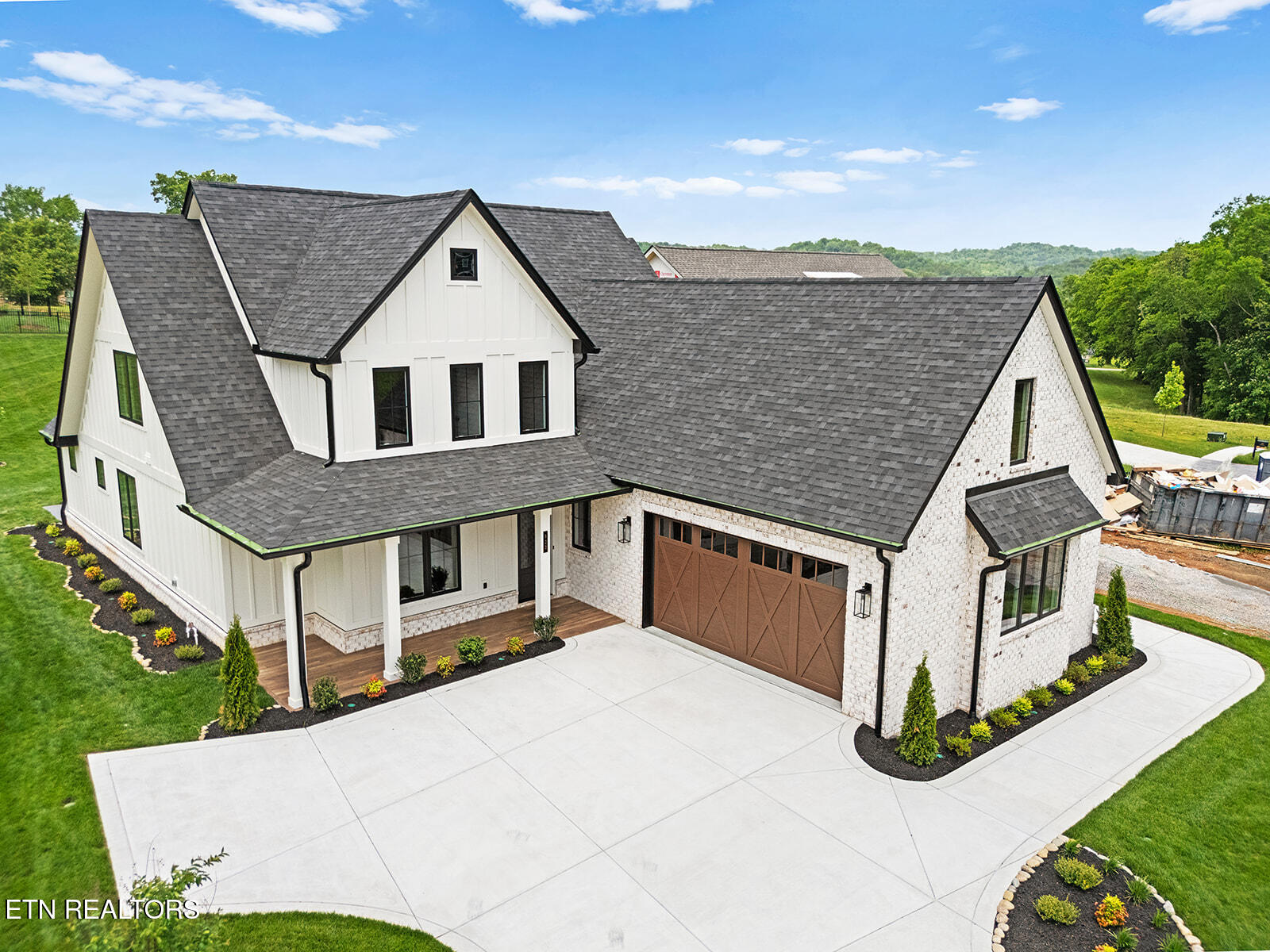 922 Eagle Point Drive