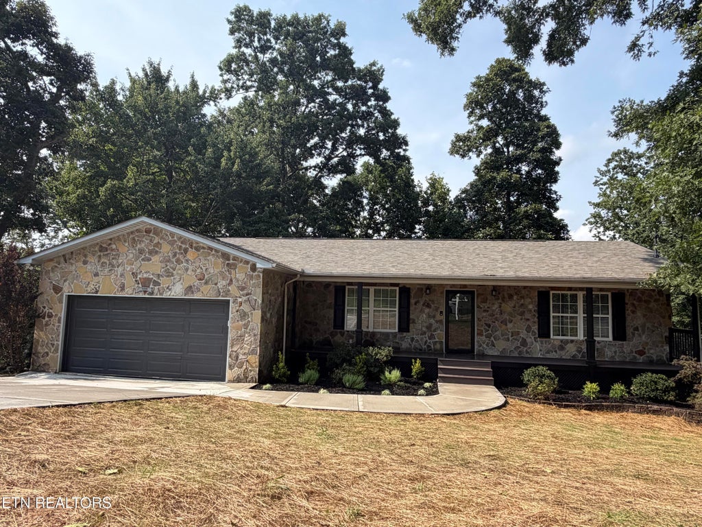 Photo of 219 Scenic View Drive, Clinton, TN 37716 (MLS # 1352025)