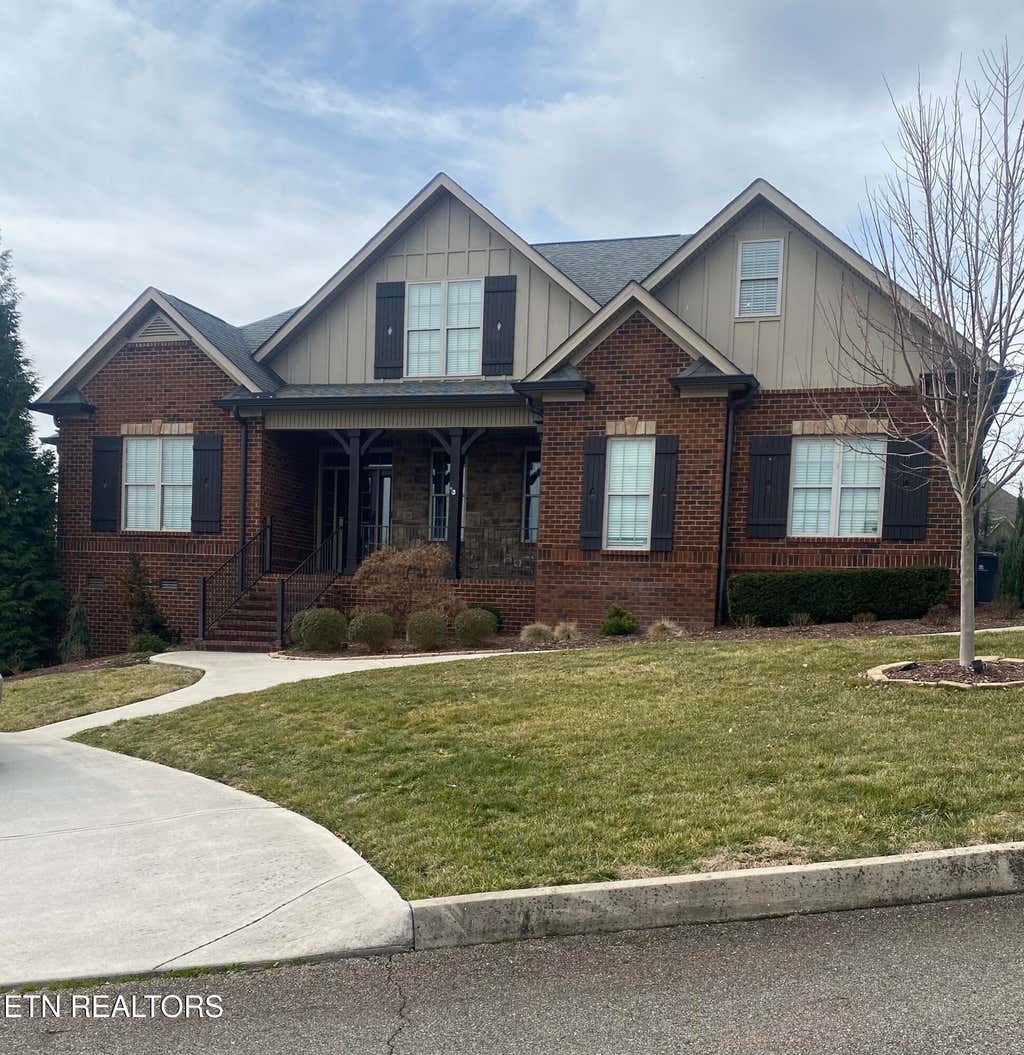 Photo of 627 Blowing Rock Lane, Knoxville, TN 37922 (MLS # 1329109)