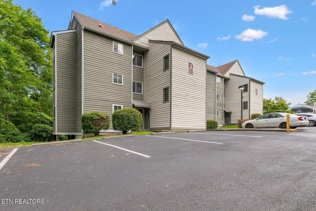 Photo of 1260 Ski View Drive #APT 2103, Gatlinburg, TN 37738 (MLS # 1298661)