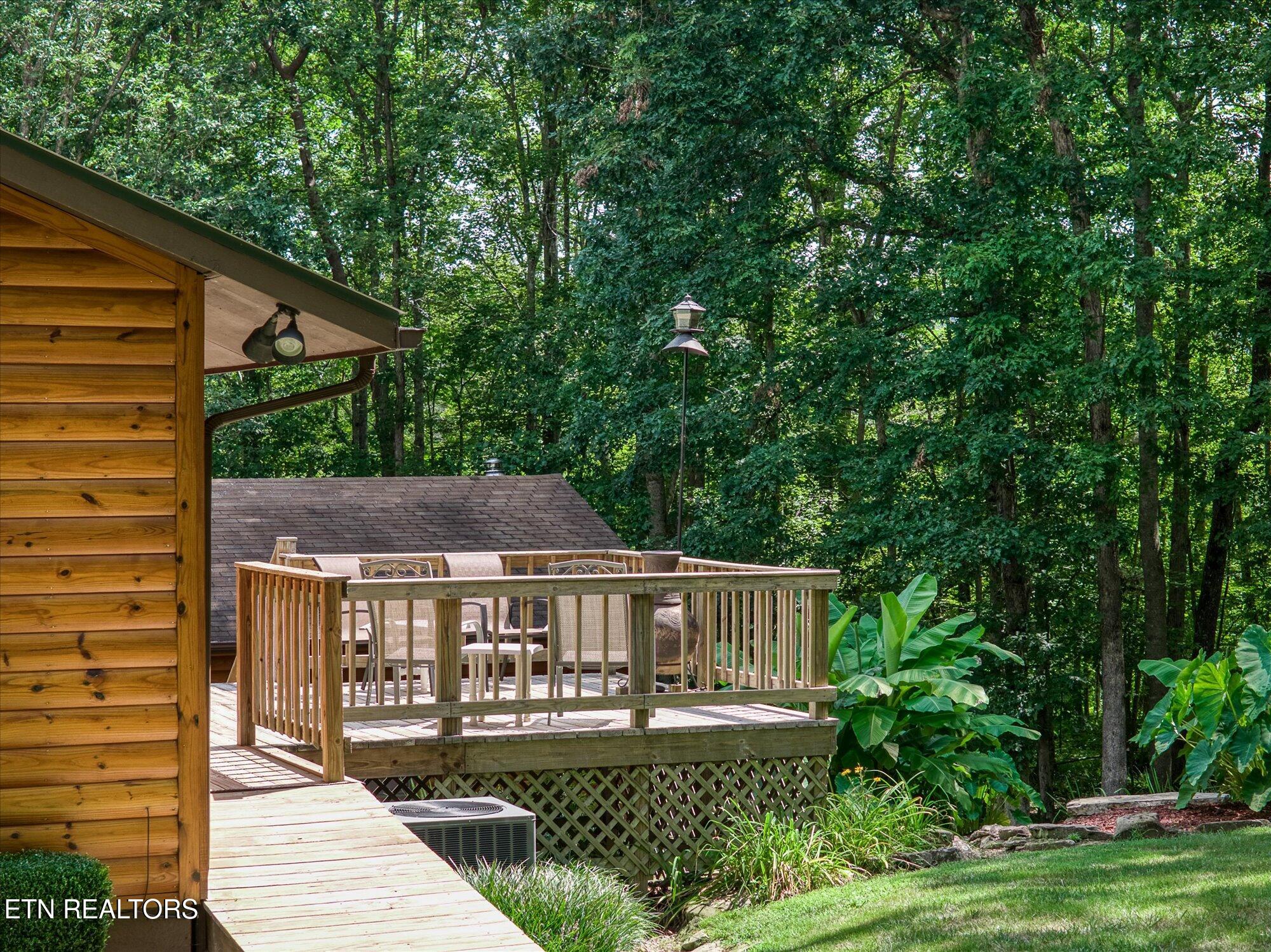 715 White Oak Rd
