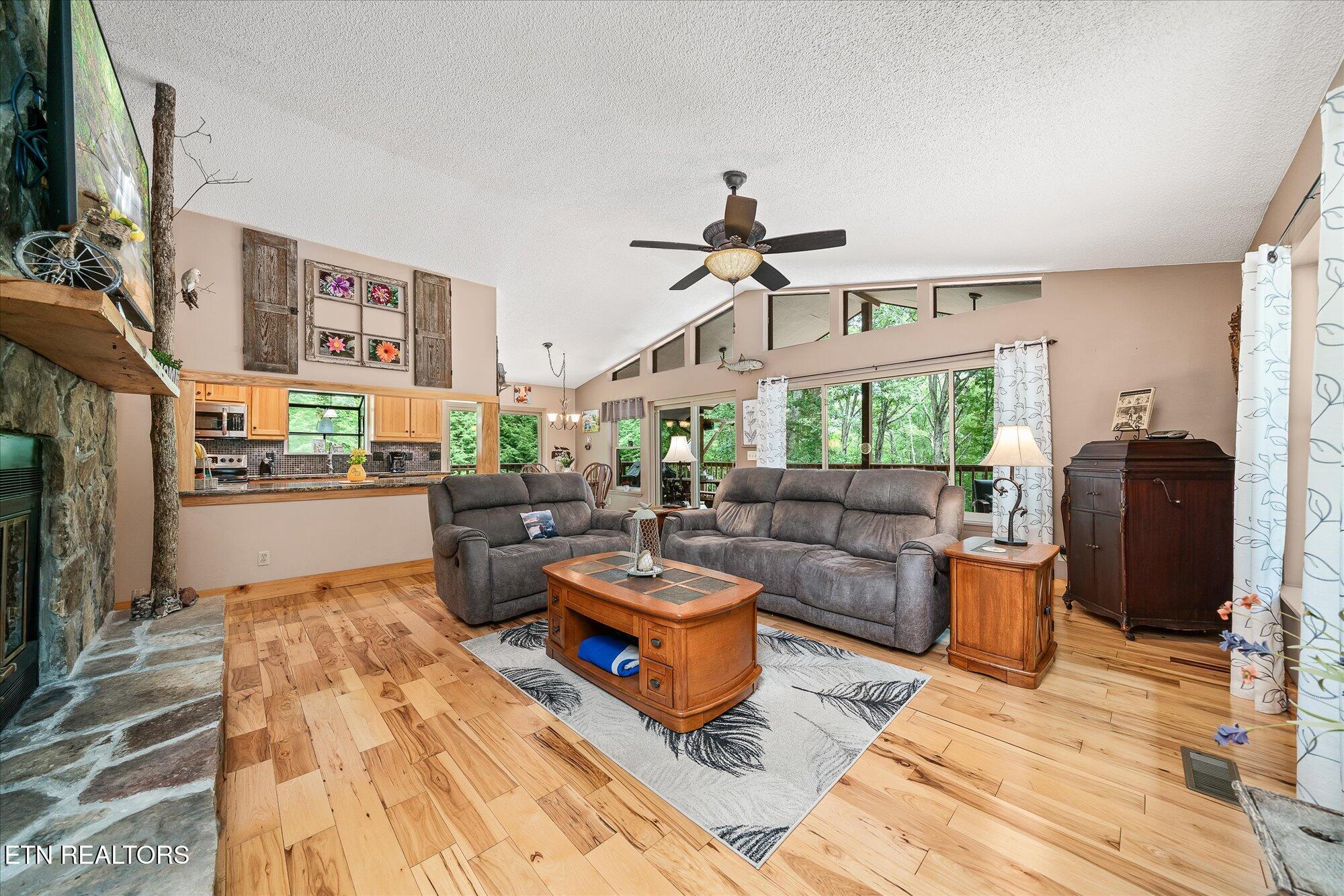 715 White Oak Rd