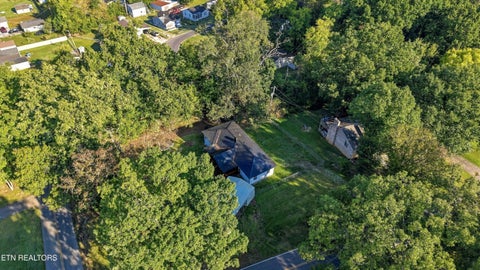 Tiny photo for 504 Akers St, Maryville, TN 37804 (MLS # 1357458)
