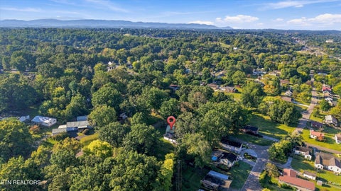 Tiny photo for 504 Akers St, Maryville, TN 37804 (MLS # 1357458)