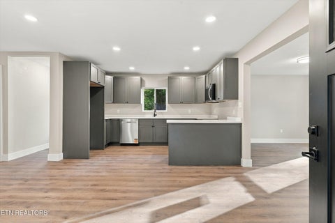 Tiny photo for 504 Akers St, Maryville, TN 37804 (MLS # 1357458)