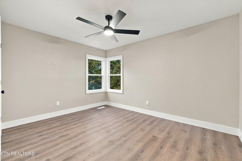 Tiny photo for 504 Akers St, Maryville, TN 37804 (MLS # 1357458)
