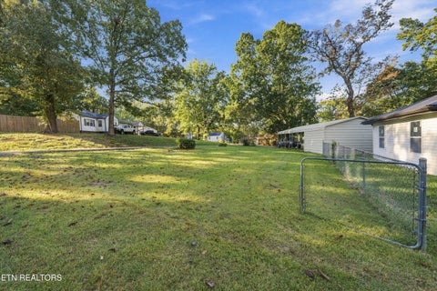 Tiny photo for 504 Akers St, Maryville, TN 37804 (MLS # 1357458)