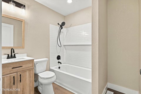 Tiny photo for 504 Akers St, Maryville, TN 37804 (MLS # 1357458)