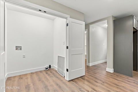 Tiny photo for 504 Akers St, Maryville, TN 37804 (MLS # 1357458)