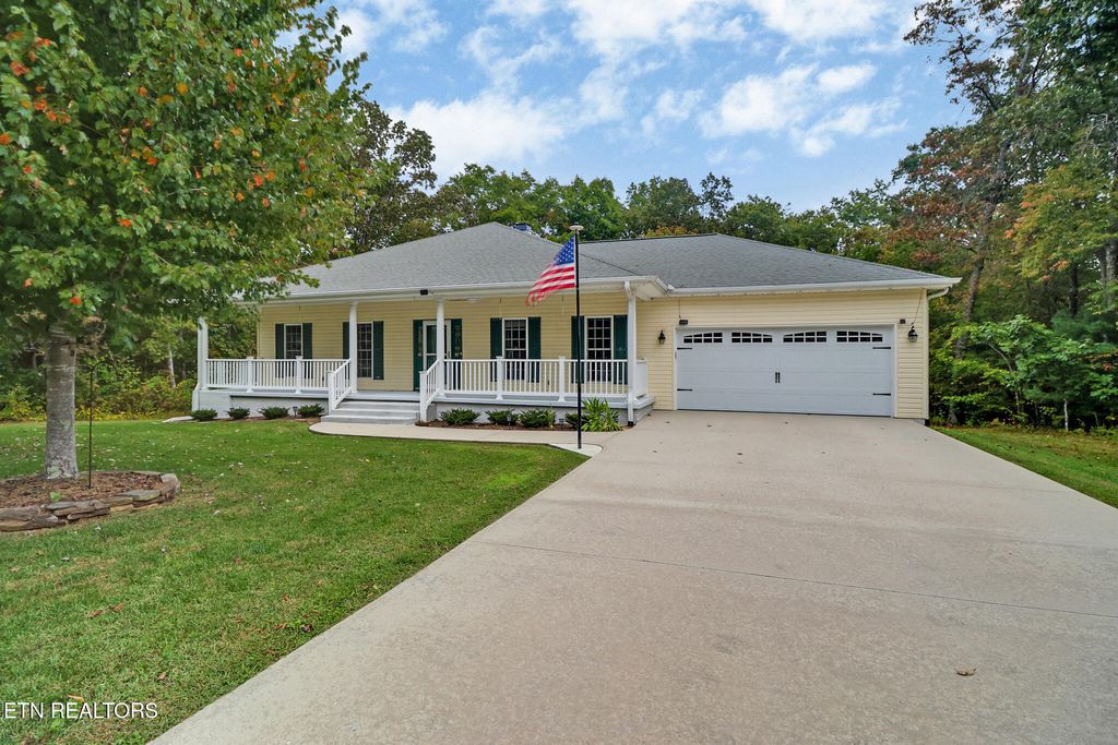 Photo of 613 Westchester Drive, Crossville, TN 38558 (MLS # 1315365)