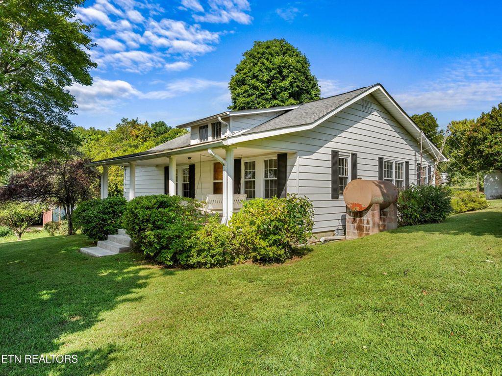 Photo of 120 Raymond Layel Rd, Bean Station, TN 37708 (MLS # 1275539)