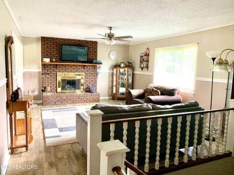 Tiny photo for 309 Allison St, New Tazewell, TN 37825 (MLS # 1346824)