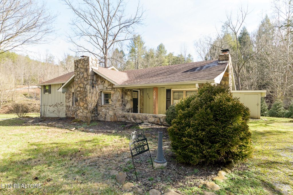 Photo of 827 Mill Creek Rd, Pigeon Forge, TN 37863 (MLS # 1329326)